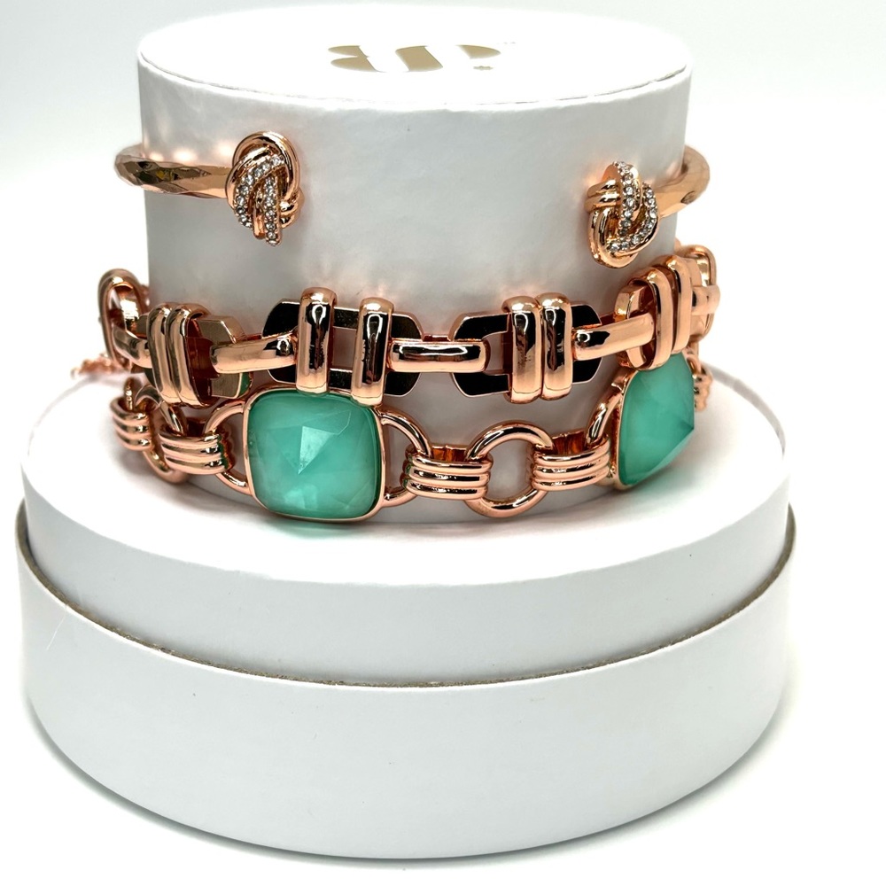 ITS GIVING LUXE 2025 Spring Stacks Bomb Party